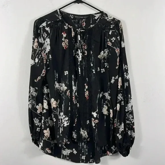 White House Black Market Floral Blouse Size 2 Black Long Sleeve Chiffon Top - Picture 2 of 7